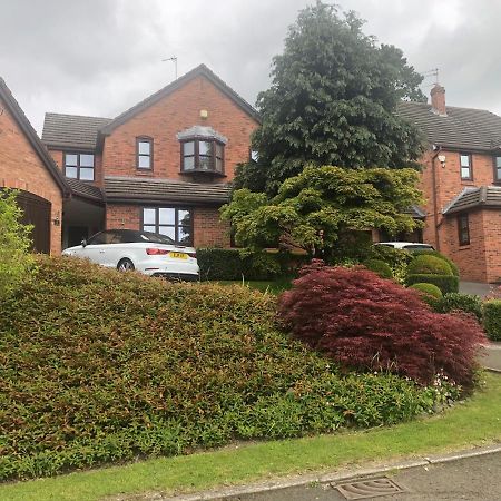 Wilmslow Airbnb Exterior foto